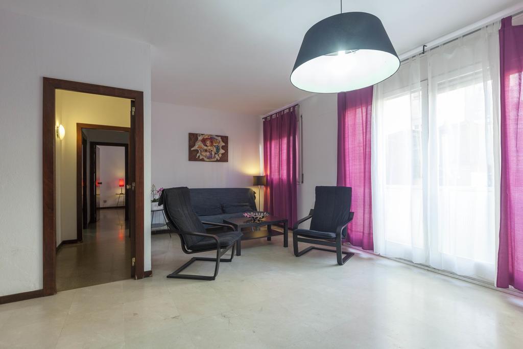 Apartment Sagrada Familia Barcelona Habitación foto